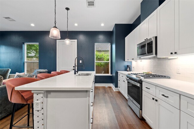 Building Photo - 1222 Mcneil St