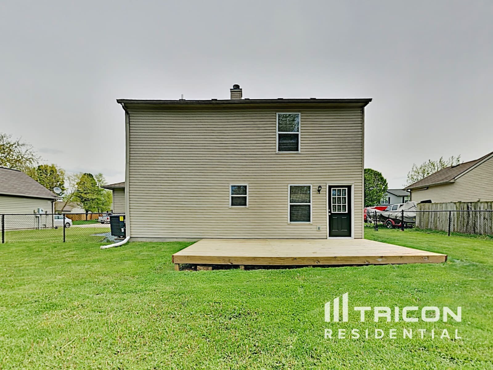 Building Photo - 4066 Knollwood Ave
