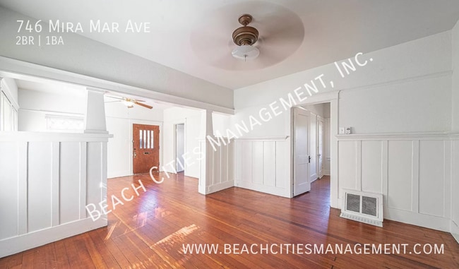 Building Photo - 746 Mira Mar Ave