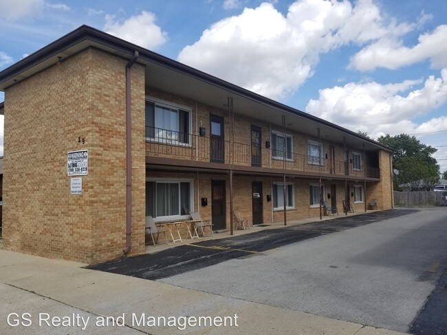 Building Photo - 6625 Pershing Rd