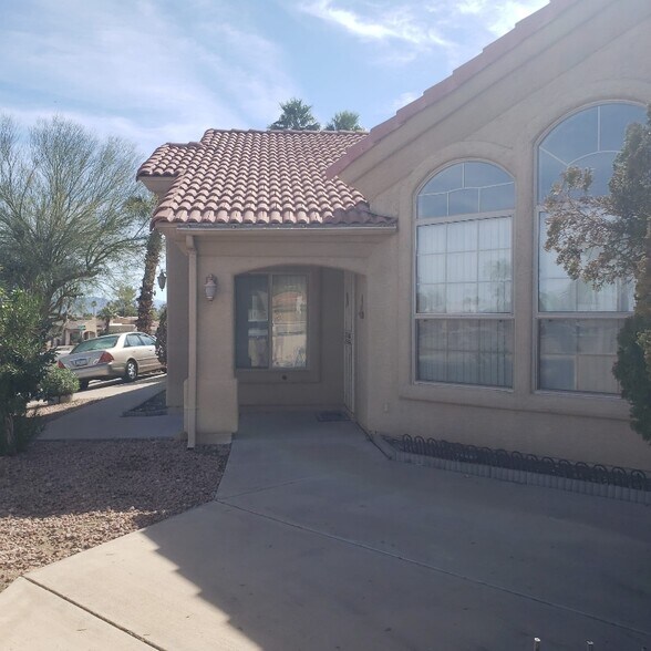 Building Photo - 14612 N Saguaro Blvd