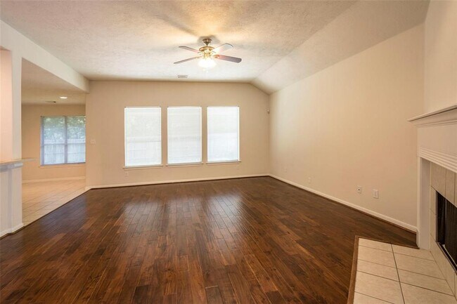 Building Photo - 21914 Hannover Ridge Dr
