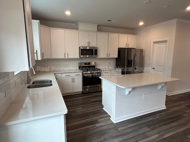 Building Photo - 1041 Shoreside Dr