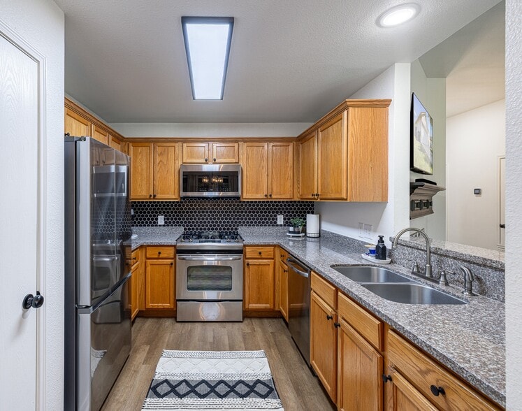 Building Photo - 3819 Westfield Dr