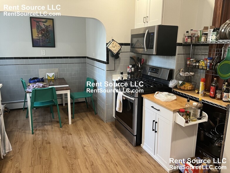 Building Photo - 31 Tremont St