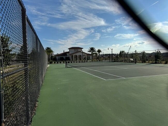 Building Photo - Coastal Living in Marina del Palma?!