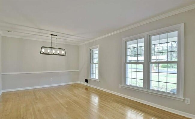 Building Photo - 4710 Navaho Cir