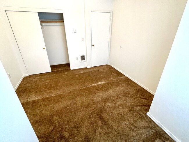 Building Photo - Centennial Neighborhood Newer Construction 2-Story Home with Attached Garage, Huge Fenced Yard!