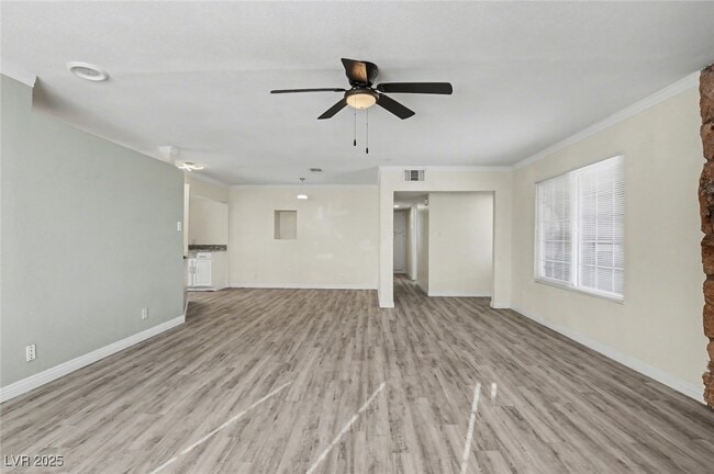 Building Photo - 313 Fox Cir