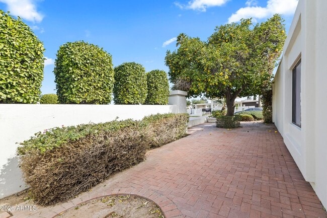 Building Photo - 6834 N 72nd Pl