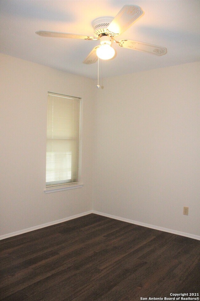 Building Photo - 5314 Peppermint Ln