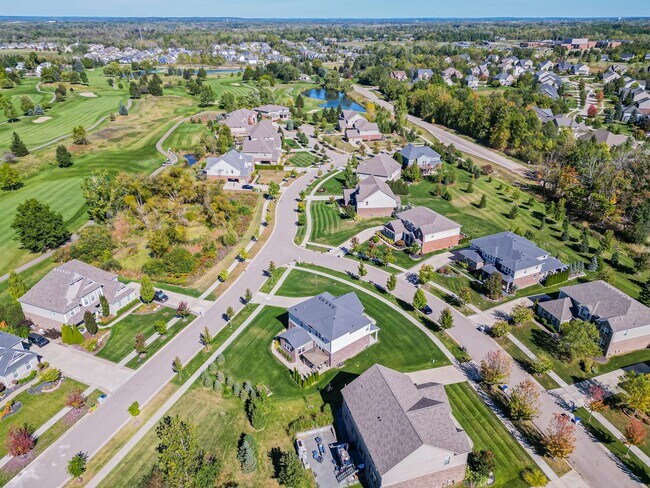 Building Photo - AVAILABLE NOW! Stunning South Lyon Home wi...
