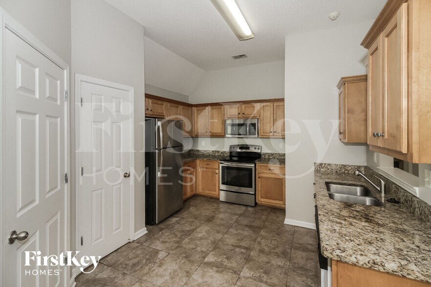 Building Photo - 978 Parham Drive