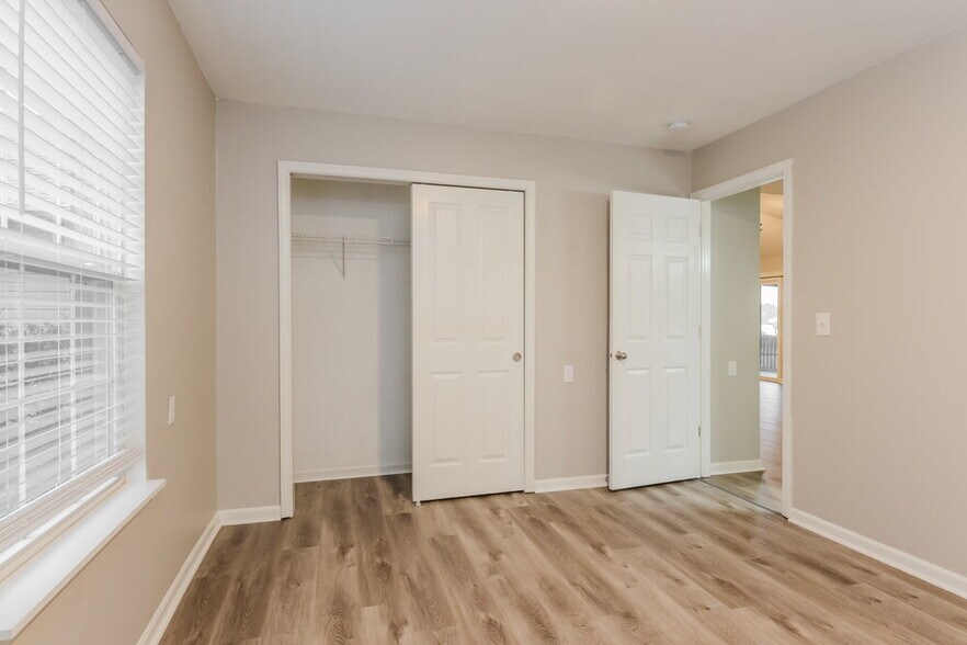 Building Photo - 1251 Matthews Ct