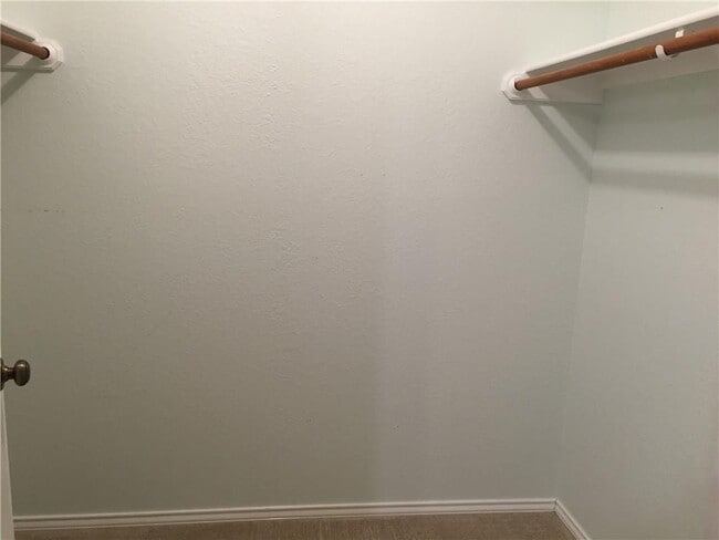 Building Photo - 109 Simpson Ave