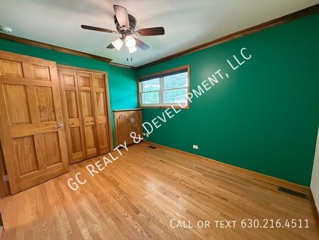 Building Photo - 381 W Millers Rd