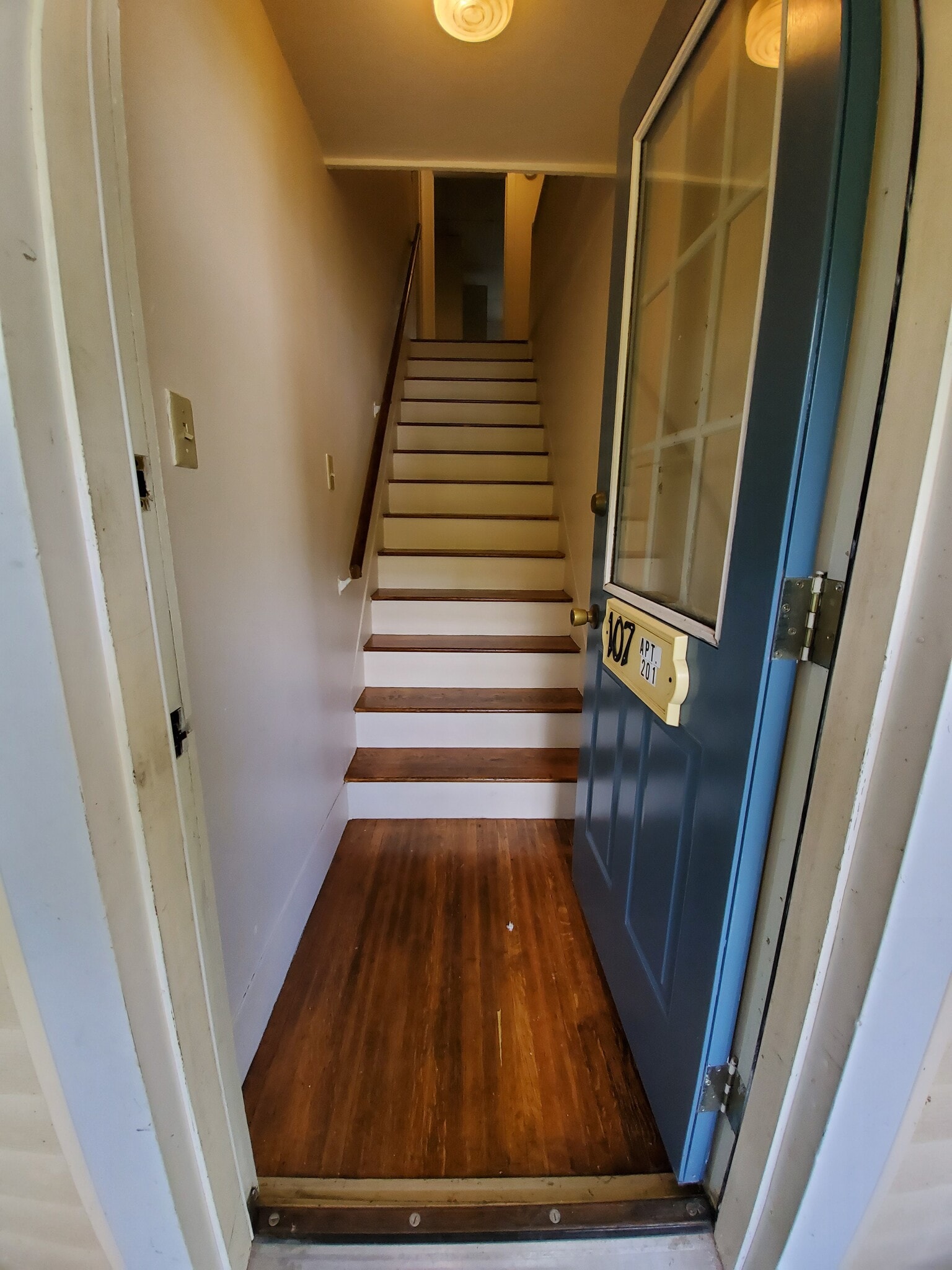 Building Photo - 107 Church St 2021