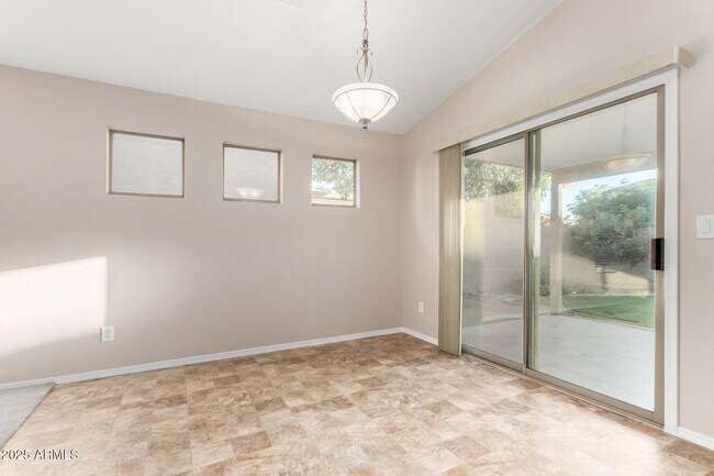 Building Photo - 6038 N Almanza Ln