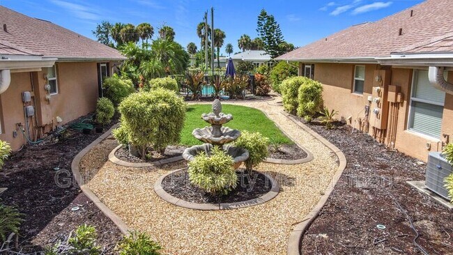 Building Photo - 227 Rotonda Blvd W