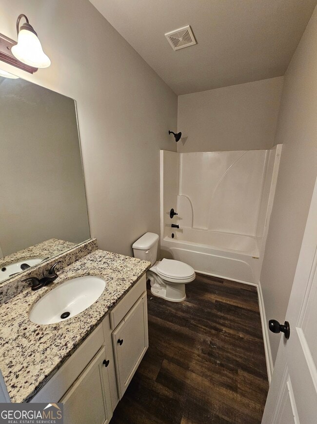 Building Photo - 3004 Bayrose Cir