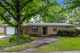 Building Photo - 7317 Sharbeth Dr S