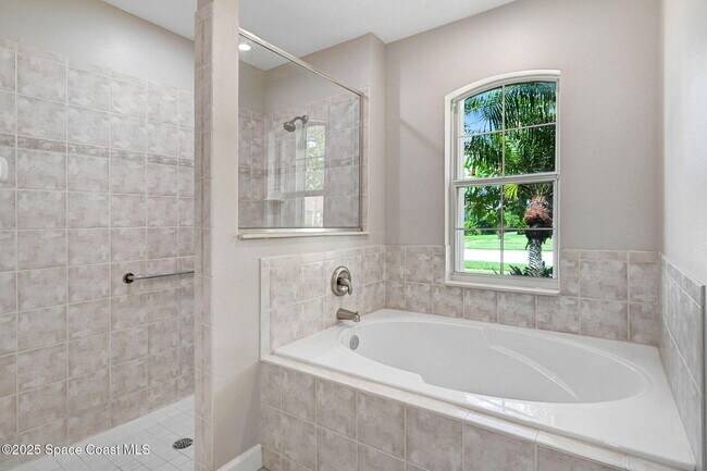 Building Photo - 1135 Egret Lake Way