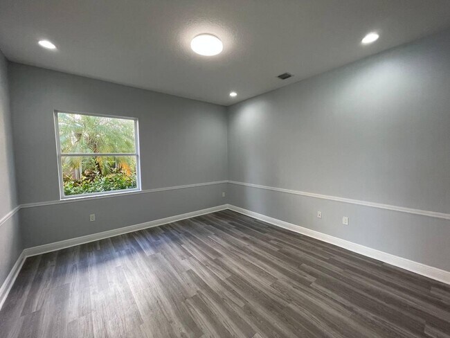 Building Photo - 9544 Barletta Winds Point