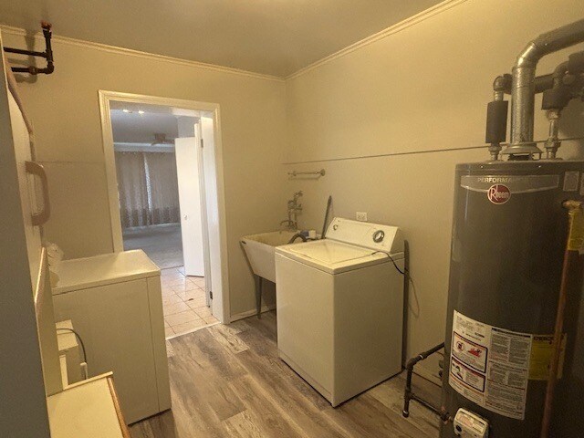 Building Photo - 2223 Hawthorne Rd