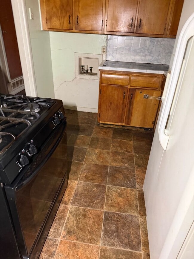 Building Photo - 3019 W Collin St.