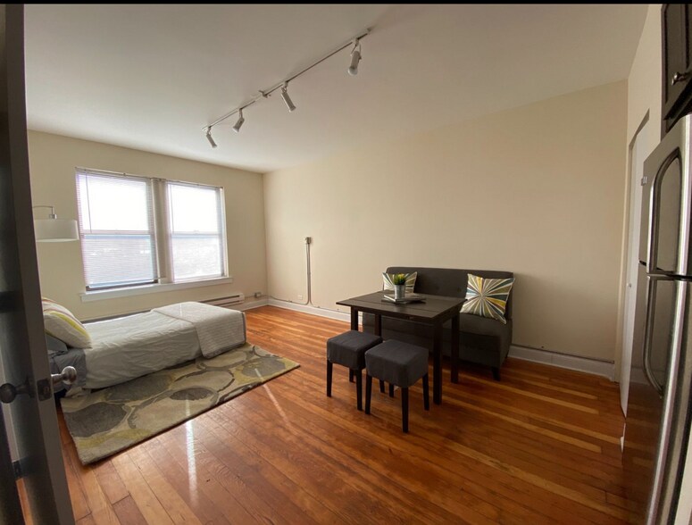 Full Studio Space with Track Lighting - 339 Howard St