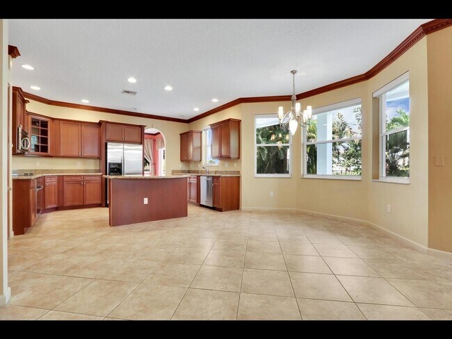 Building Photo - 3043 Hartridge Terrace