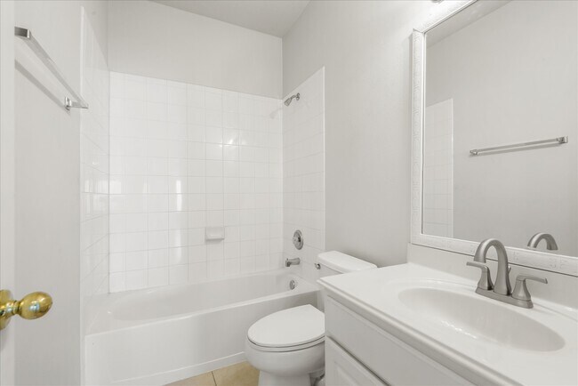 Building Photo - 20214 Sendera Oaks Ln