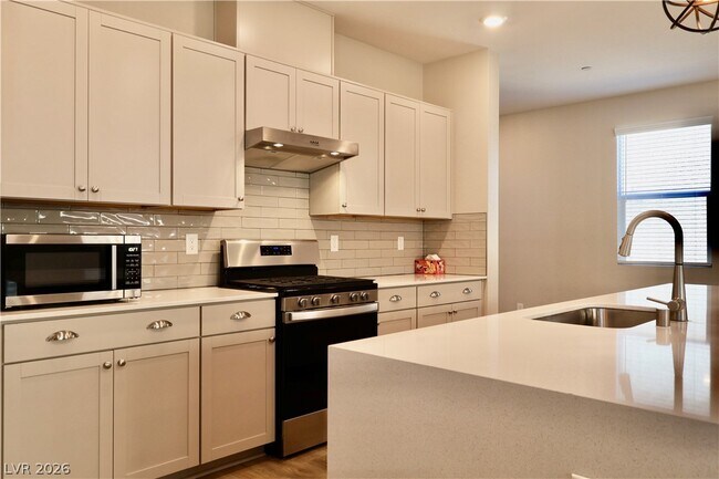 Building Photo - 8494 Torozo Ave