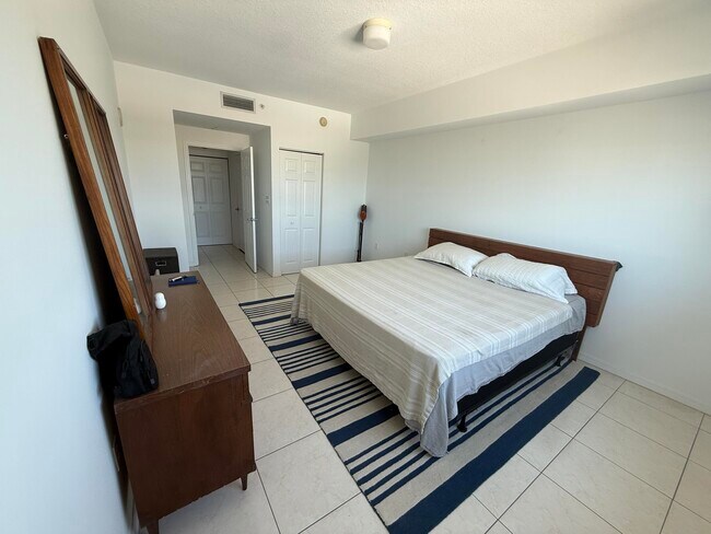 Building Photo - 140 S Dixie Hwy