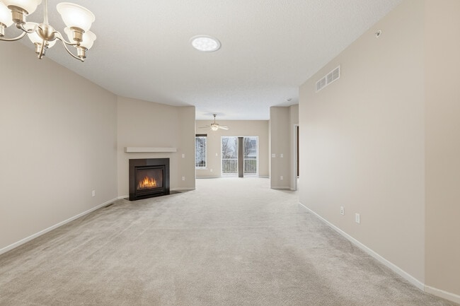 Building Photo - 6368 Manchester Ave NE