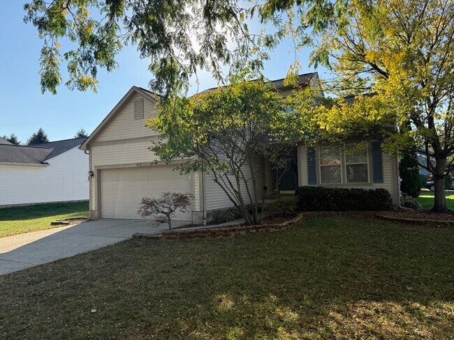 Building Photo - Updated 3 Bed, 2.5 Bath Home