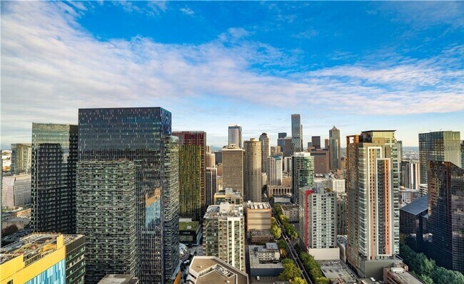 Building Photo - Insignia Condominiums ~ Belltown