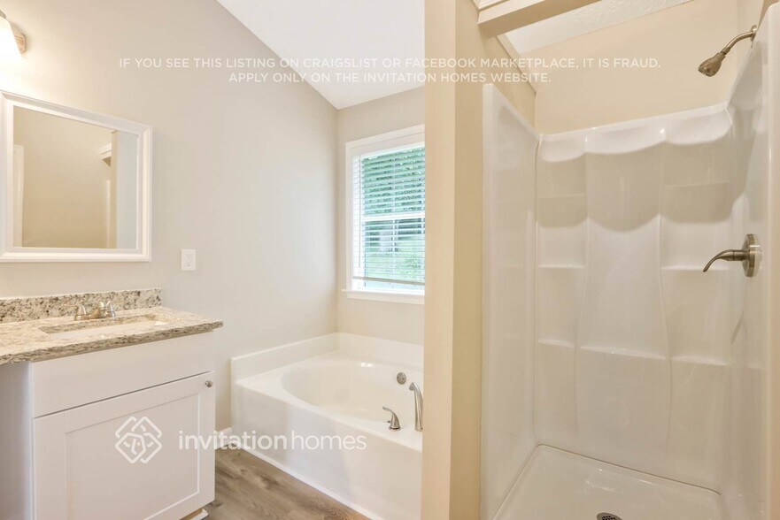 Building Photo - 5203 Pine Branch Cir