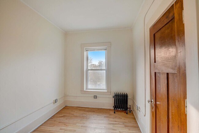 Building Photo - Hazelwood
