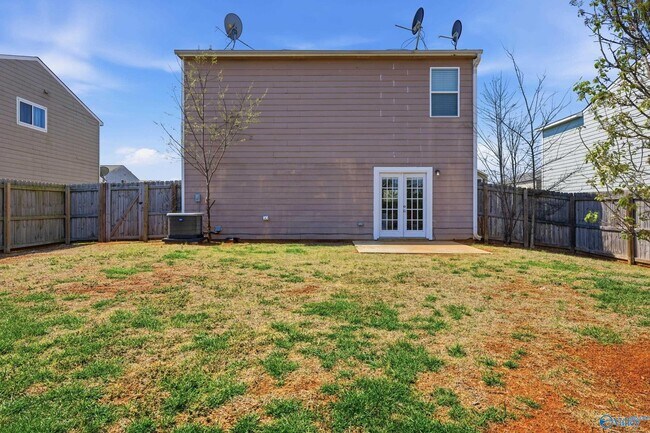 Building Photo - 3294 Castlecreek Dr SW