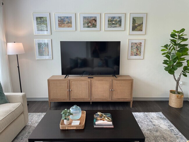 Building Photo - 5102 Aldersgate Dr