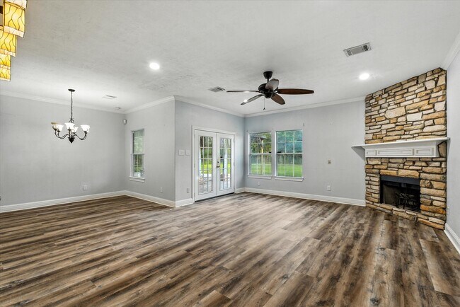 Building Photo - 232 County Rd 633