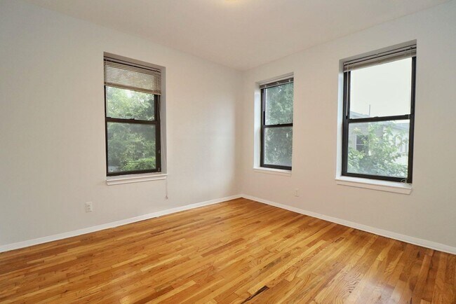 Building Photo - 43-49-49 Van Wagenen Ave