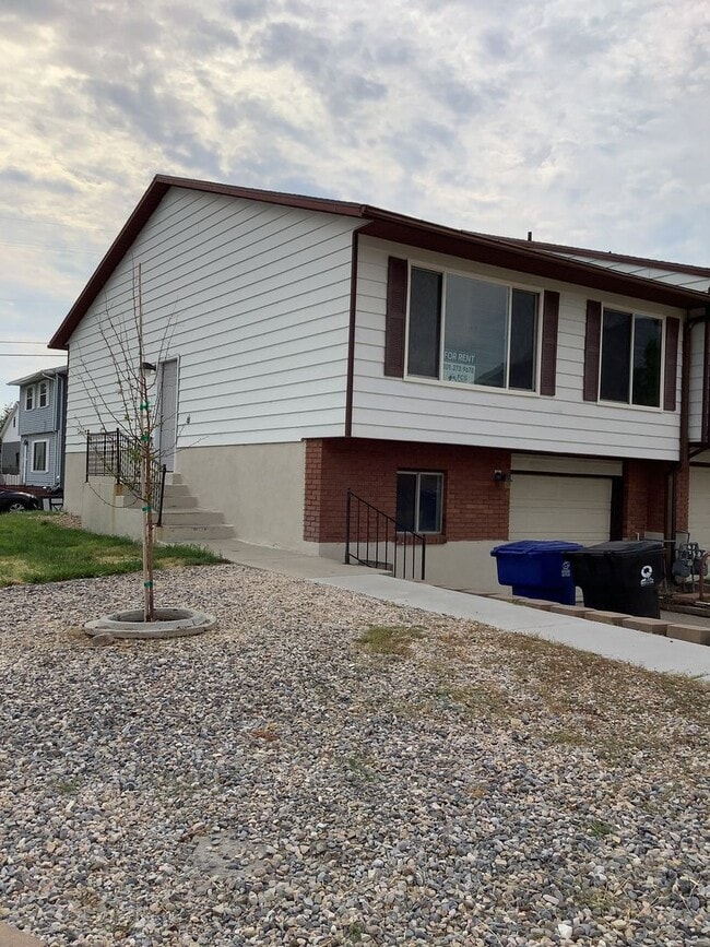 Primary Photo - $500 OFF FIRST MONTH'S RENT - Spacious and...