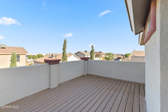 Building Photo - 11236 Northview Dr