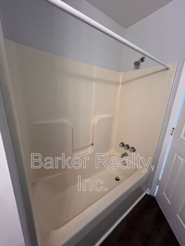 Building Photo - 2527 Ricky Cir