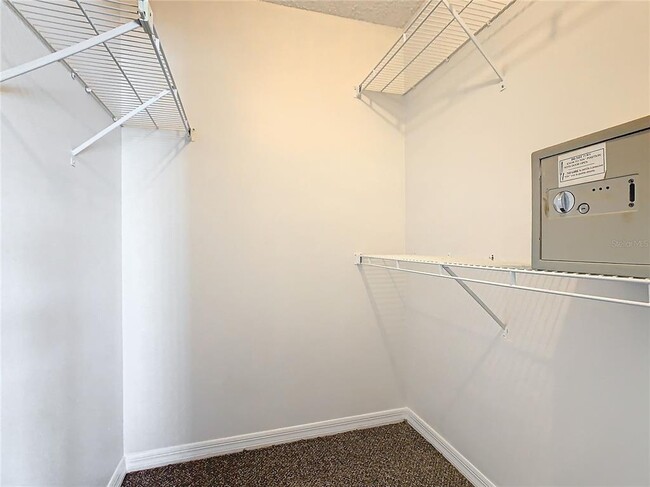 Building Photo - 2721 N Poinciana Blvd