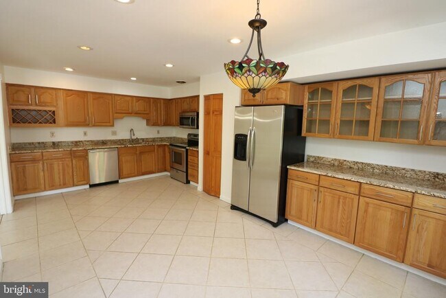 Building Photo - 20404 Shadow Oak Ct