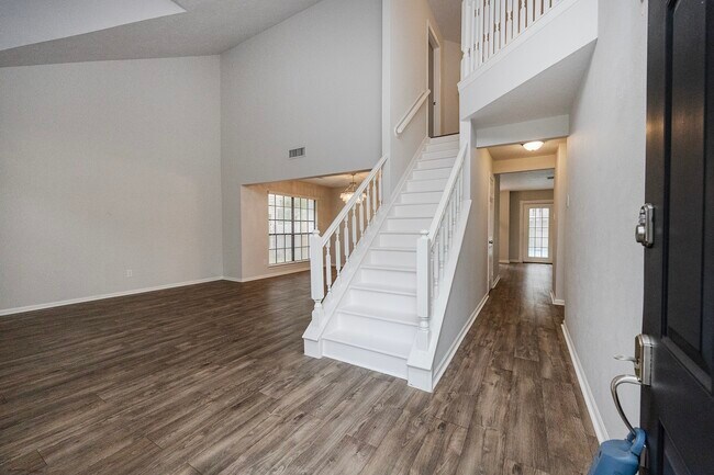 Building Photo - 86 W Stony Bridge Cir