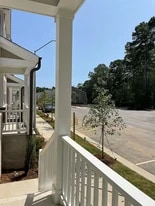 Building Photo - 440 Ribbon Rail St